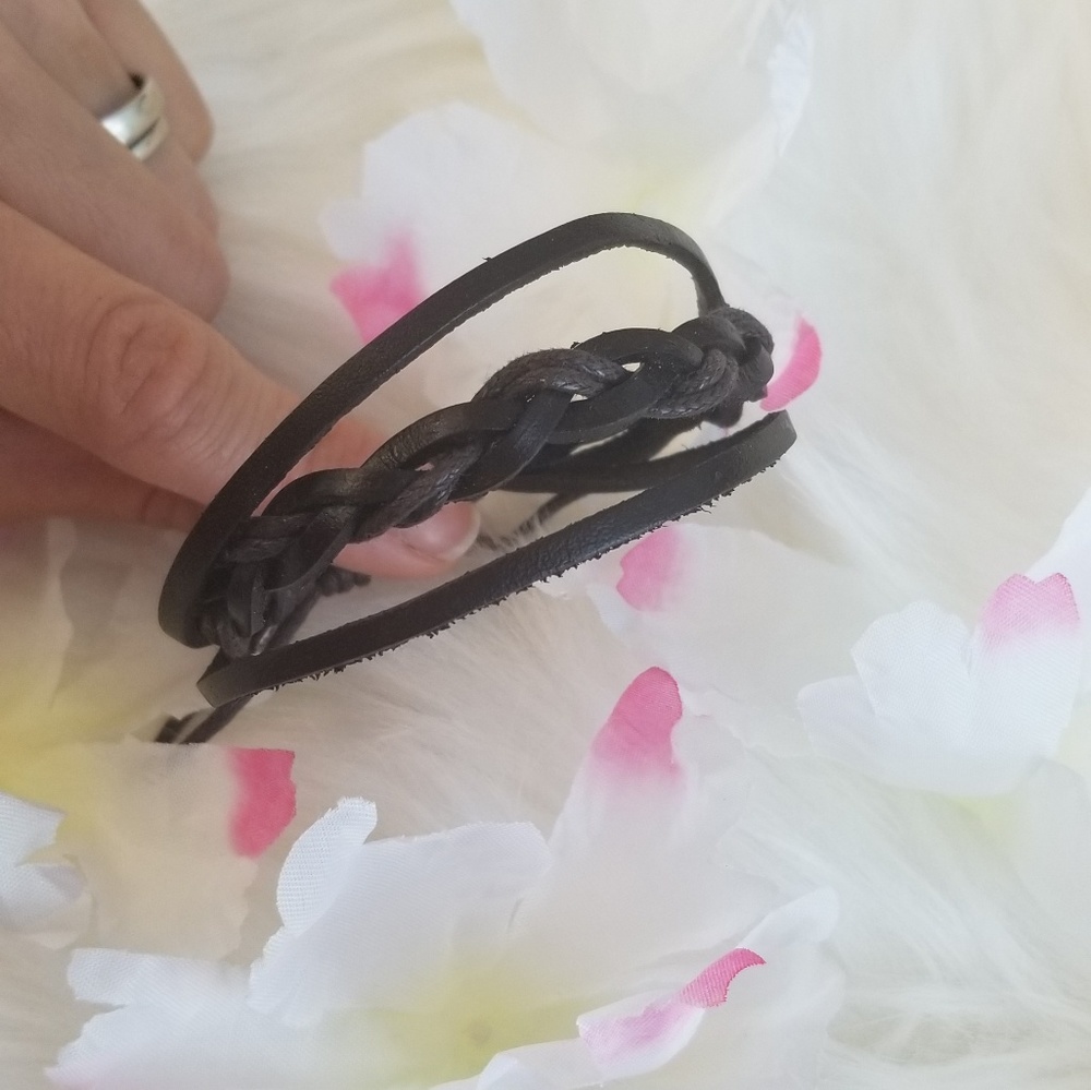 Dark brown braided faux leather bracelet - Picture 3 of 4